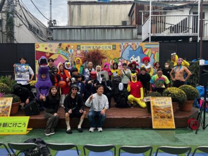 仮装で商店街を練り歩き！？平塚ハロウィン子どもイベントに参加しました！